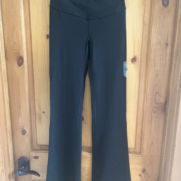Victoria's Secret Black Leggings - Picture 1 of 4